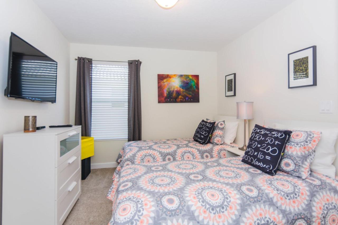 Holiday home Enchanting Decor With Private Pool At Storey Sl4714 *