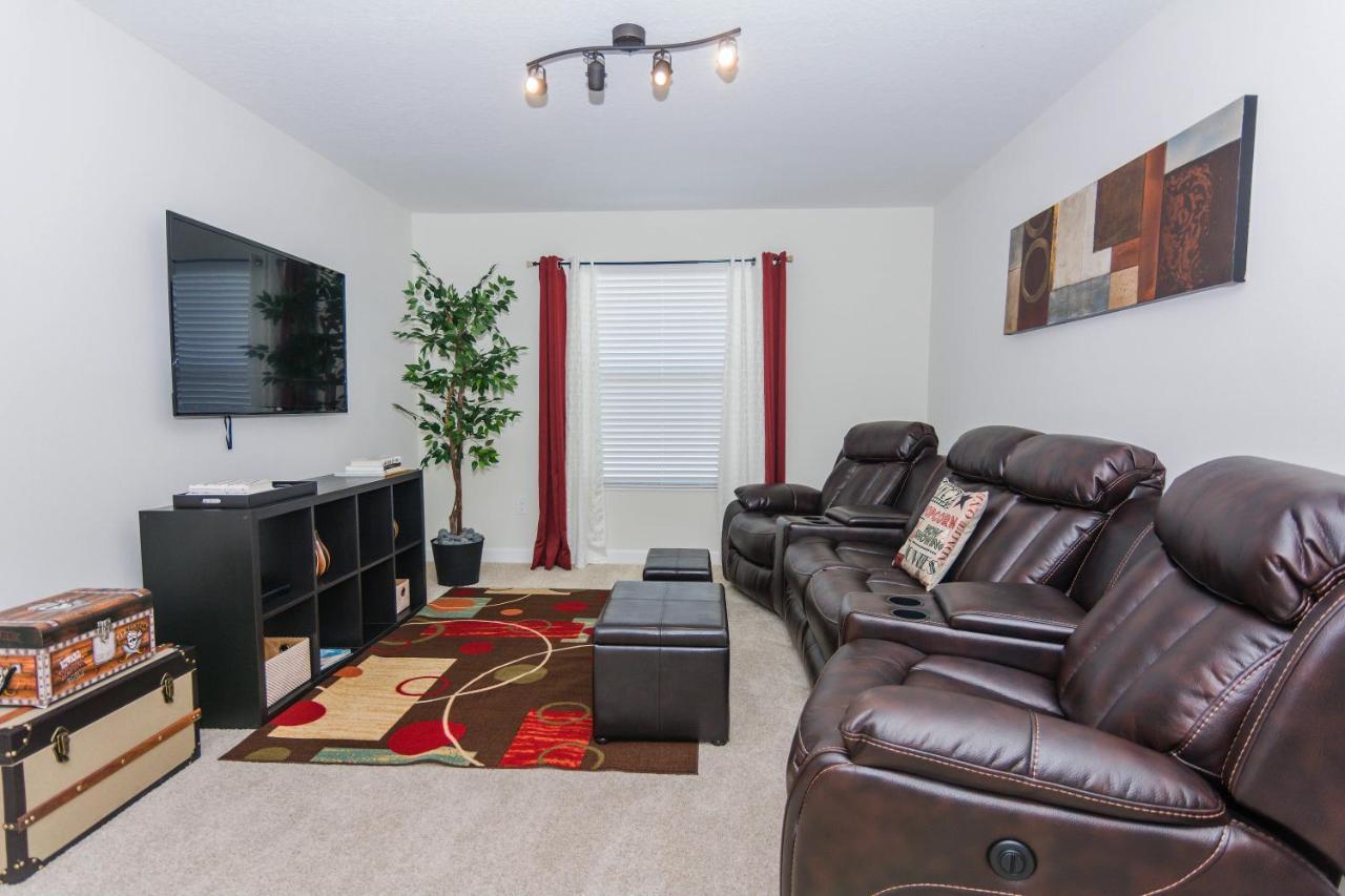Enchanting Decor With Private Pool At Storey Sl4714 Holiday home *